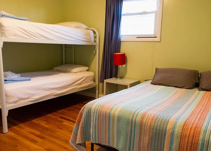 Music City Hostel