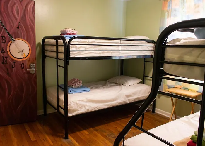 Music City Hostel